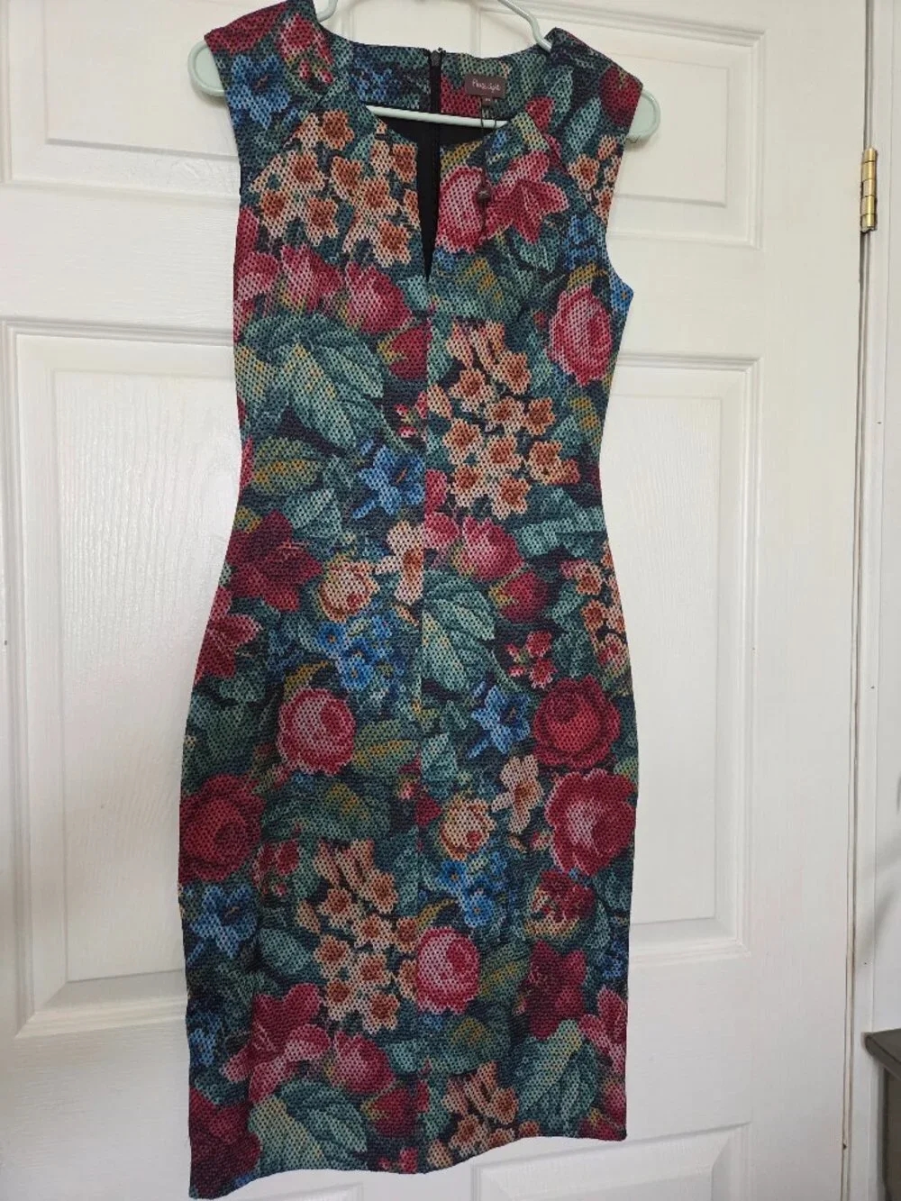 Phase 8 Sleeveless Floral Midi Floral Dress - Picture 10 of 16